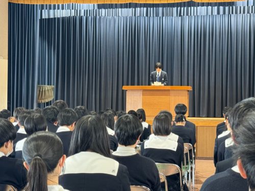 ３年生の話を聞く会（２年生対象）